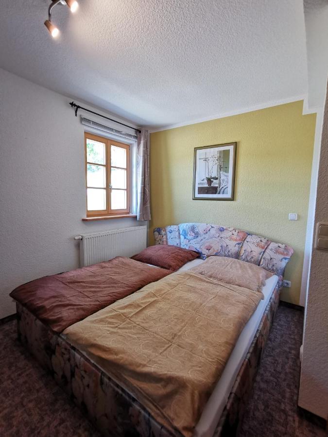 Ferienwohnung "Am Saalehaken" Gossitz 外观 照片